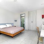Anixis Hotel